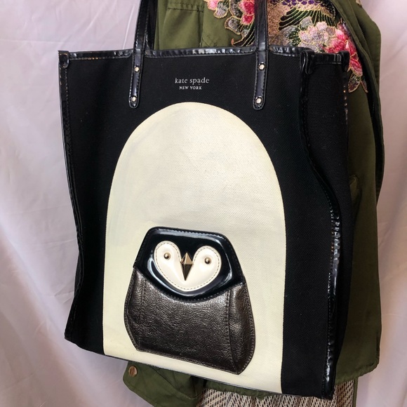 The coolest! Kate spade penguin tote bag - Picture 2 of 14